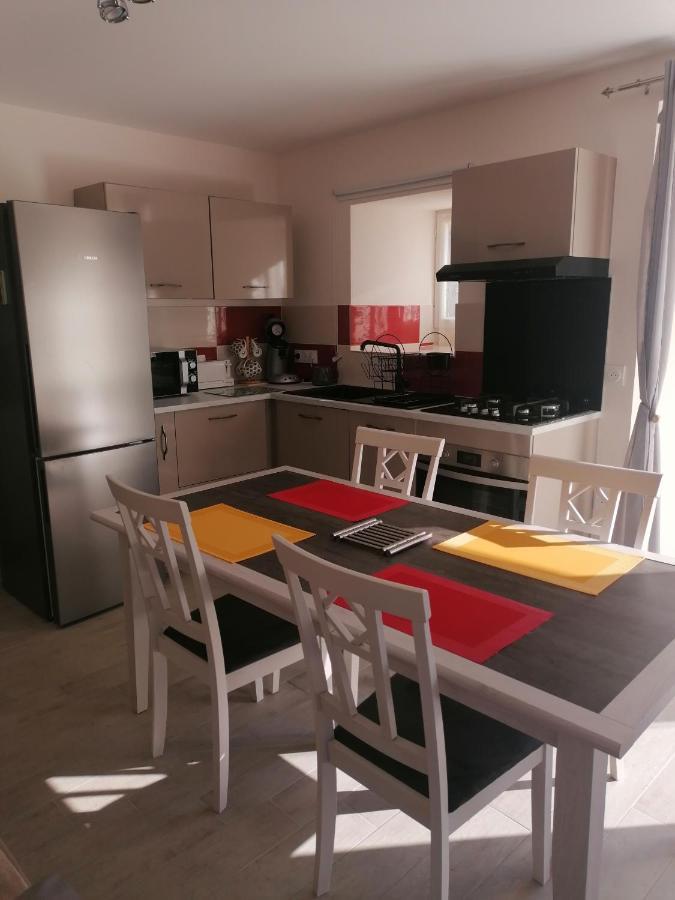 La Basse-Cour Apartment Vic-sur-Cère Екстериор снимка