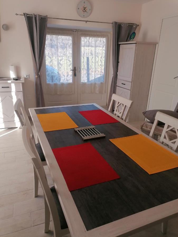 La Basse-Cour Apartment Vic-sur-Cère Екстериор снимка